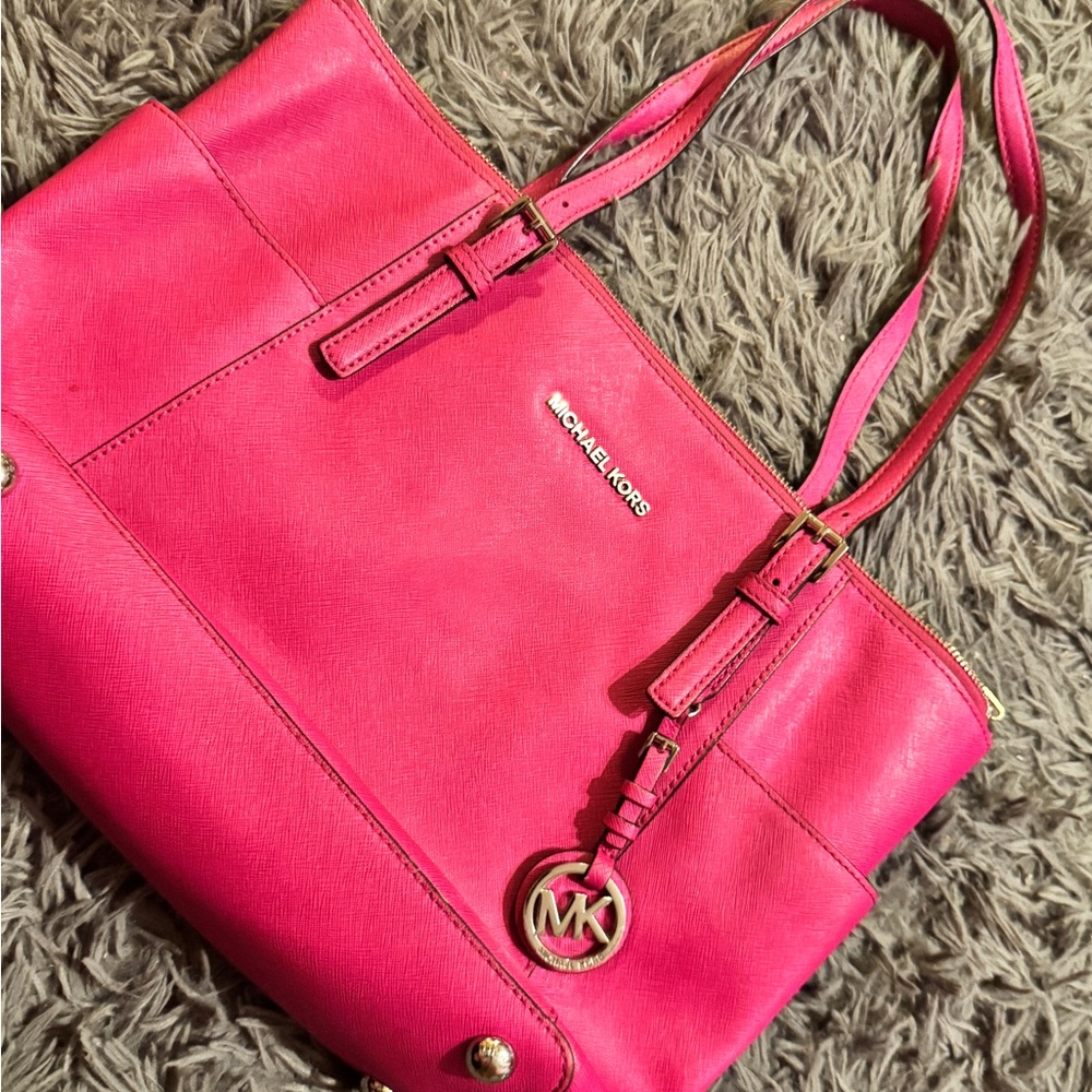 Michael Kors Pink Leather Tote Structured Design